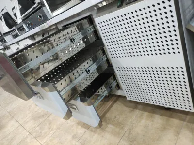 Холодильный стол ''FINIST'' (CXC 700 0/3) c ящикам и бортом