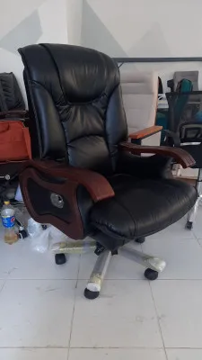 Офисные креслa