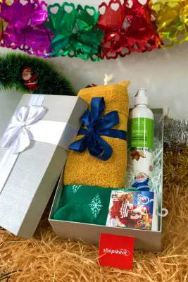 Подарочный набор - лосьон для тела, носки, полотенца, подарочная коробка n0229 SHK Gift