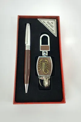 Подарочный набор - брелок, ручка, скорпион a023 SHK Gift
