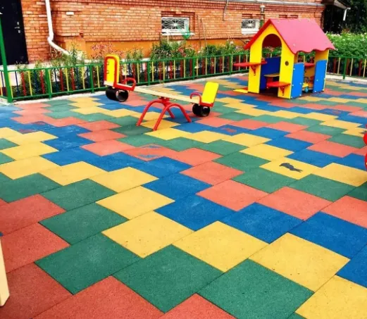 Резиновая разноцветная плита "Rubber Max Sport" для детской площадки (1000 х 1000 х 30 мм)#1