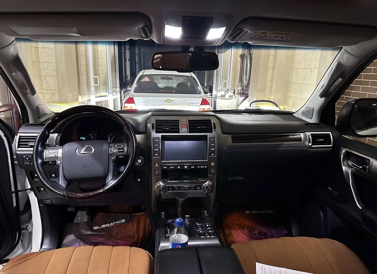 Электромобиль Lexus GX 2019#5