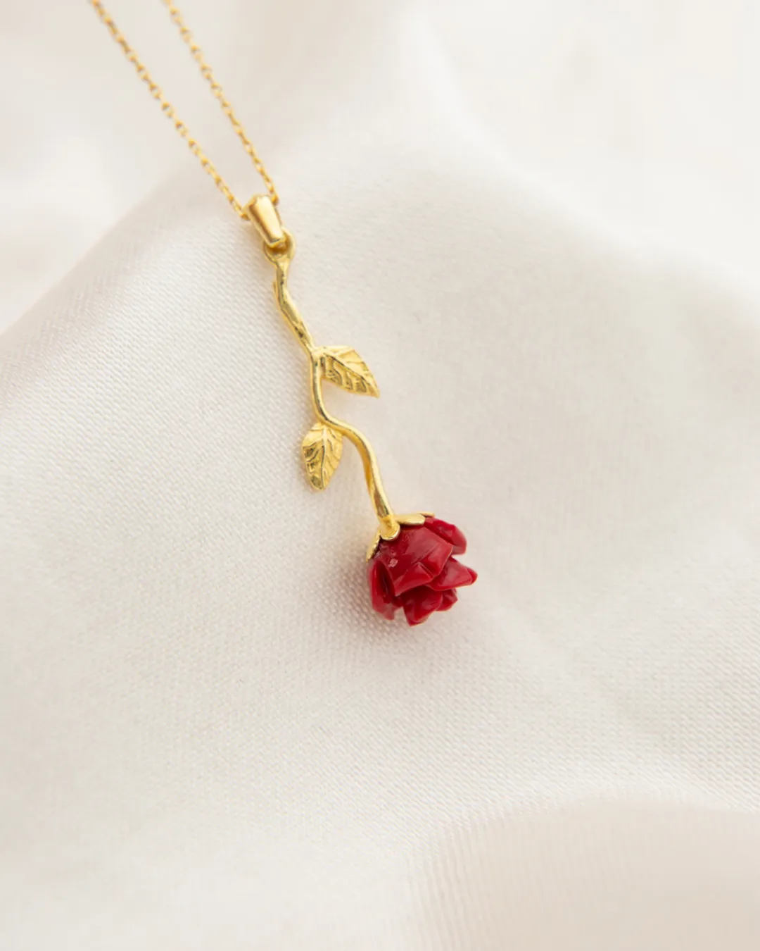 Ожерелье из позолоченного серебра с мотивом красной розы p465 Larin Silver#4