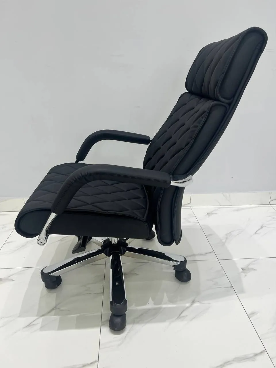 Кресло офисное для руководителя Diamond#2