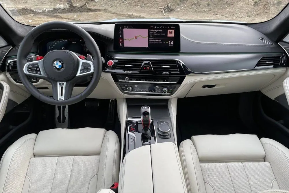 Электромобиль BMW M5 2023#5