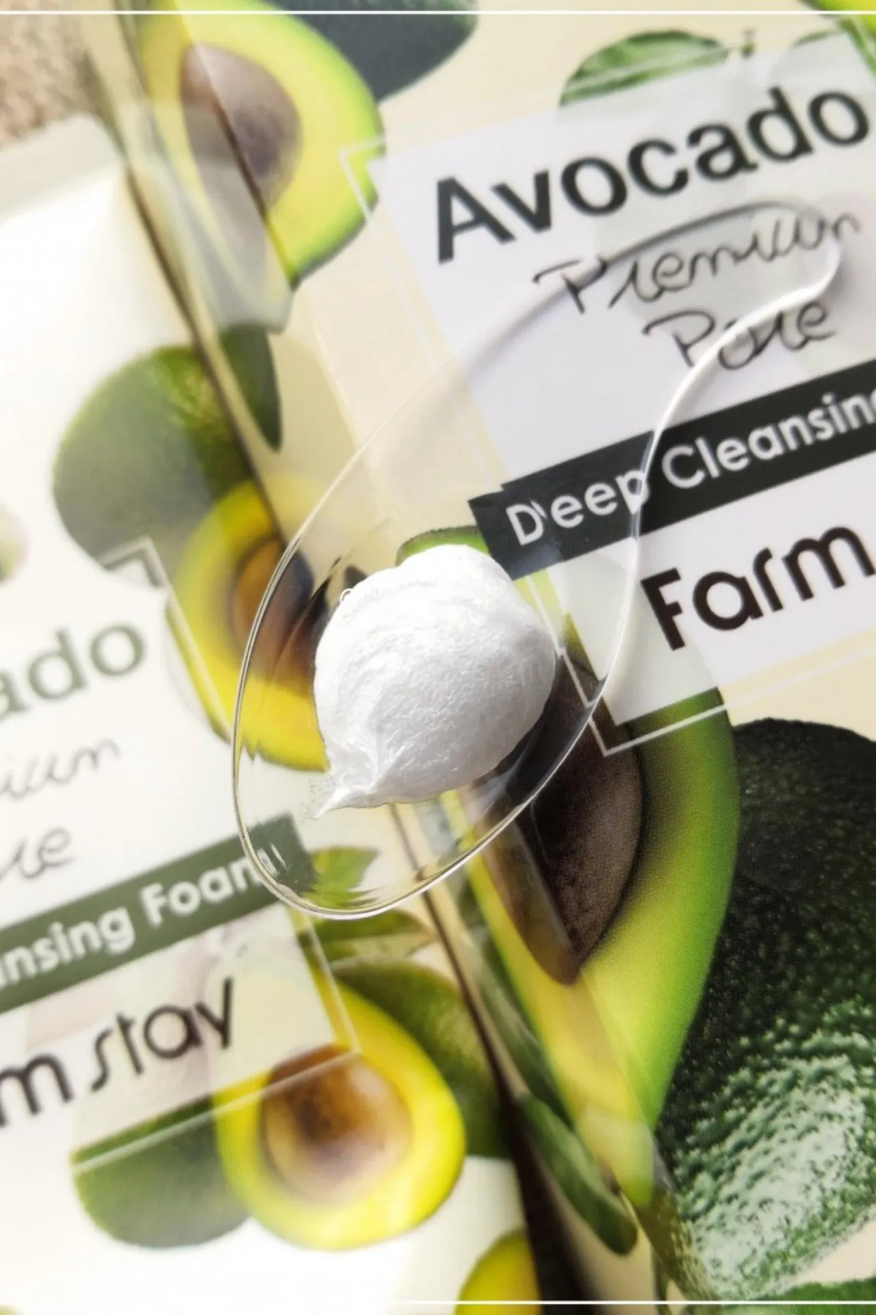Очищающая пенка с экстрактом авокадо avocado premium pore deep cleansing foam 5522 FarmStay (Корея)#2