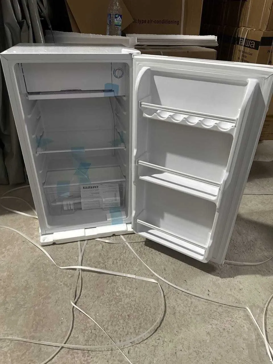 Холодильник Aiwa компактный 90 л#2