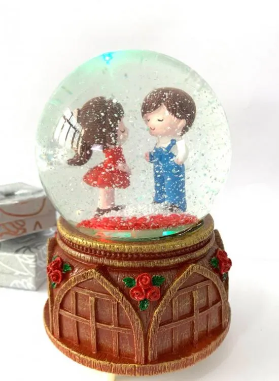 Музыкальный снежный шар ab015 SHK Gift красный#3