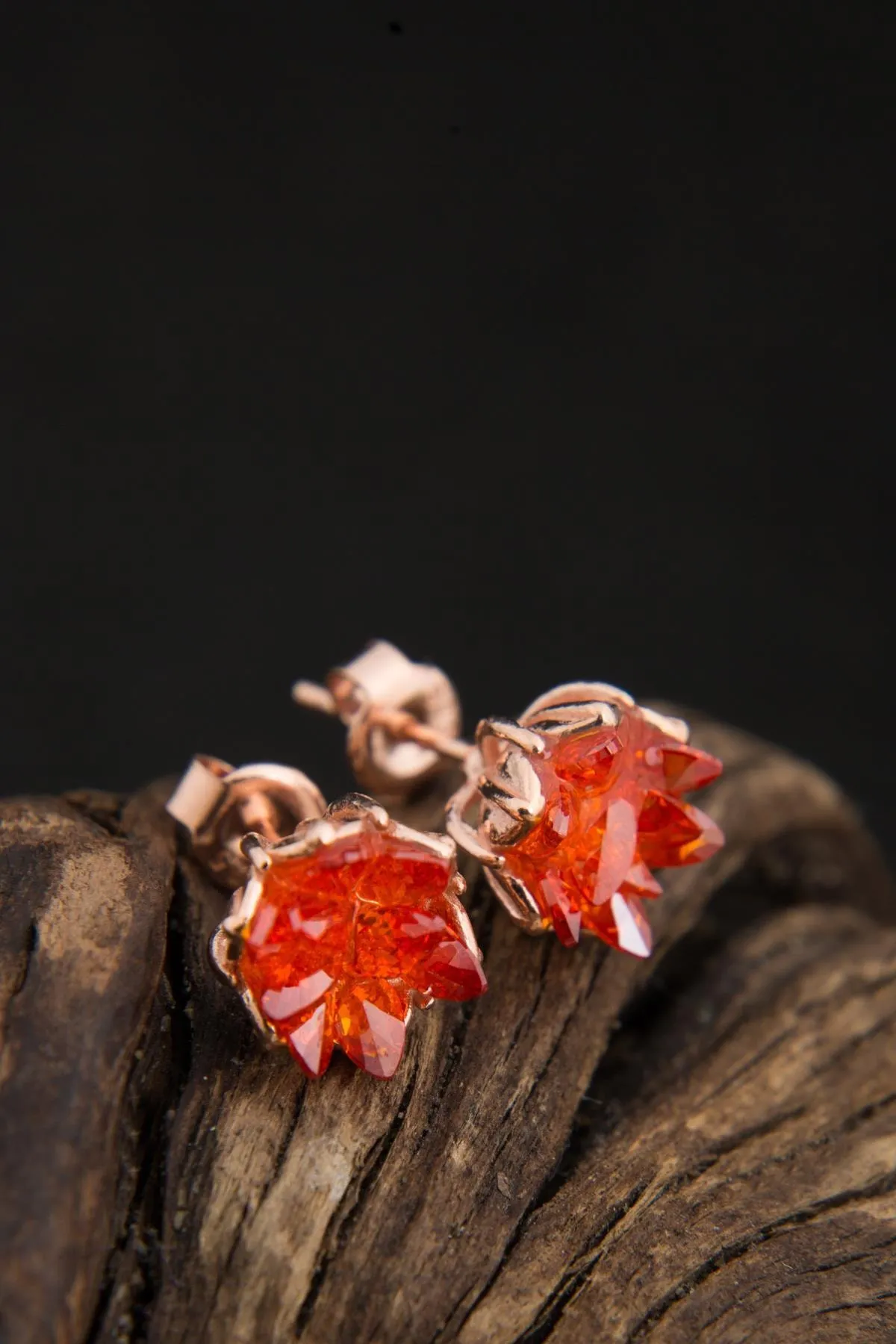Серебряные серьги, модель: цветок лотоса и красный камень pp3279 Larin Silver#2