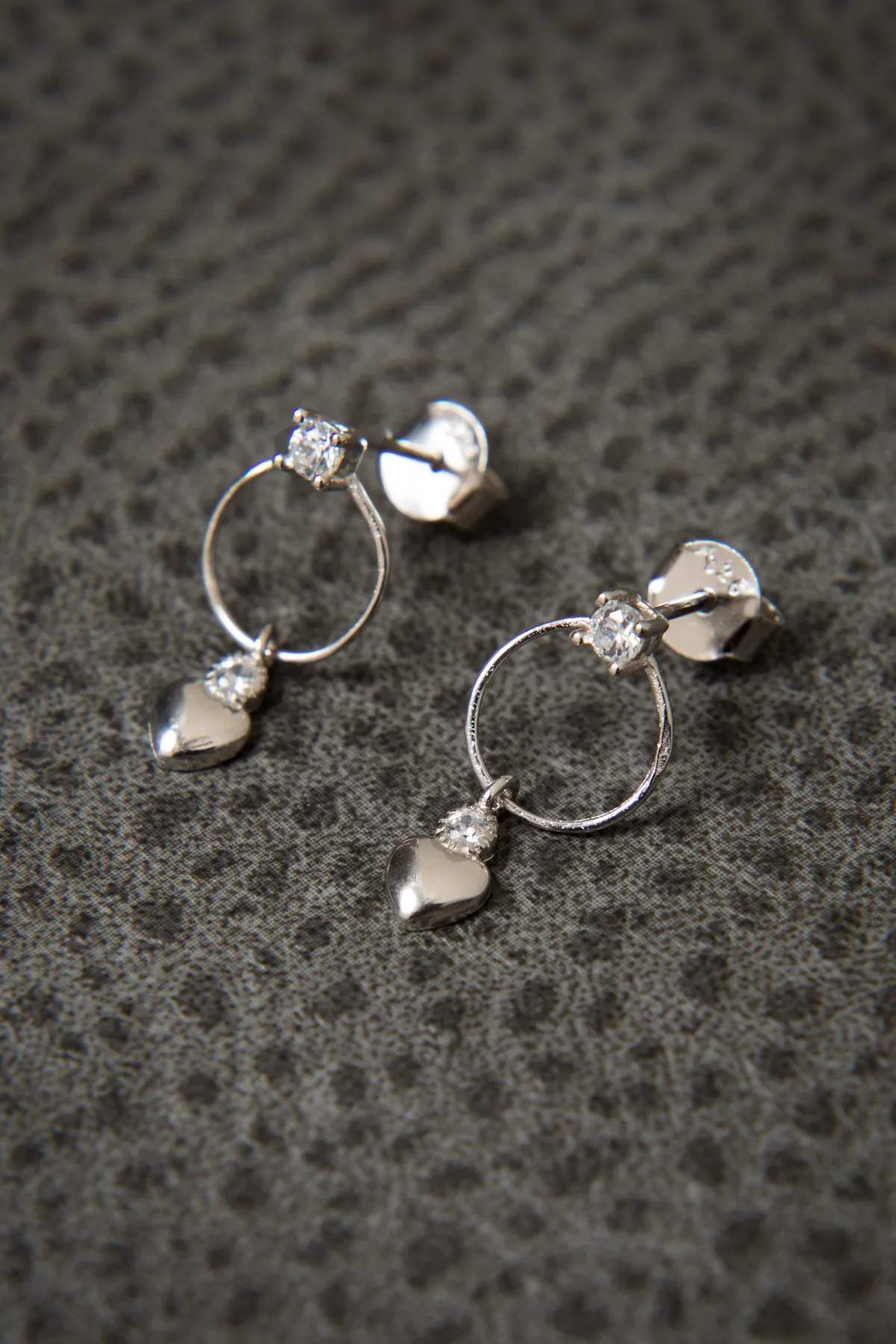 Серебряные серьги с камнем в форме сердца pp2674 Larin Silver#3