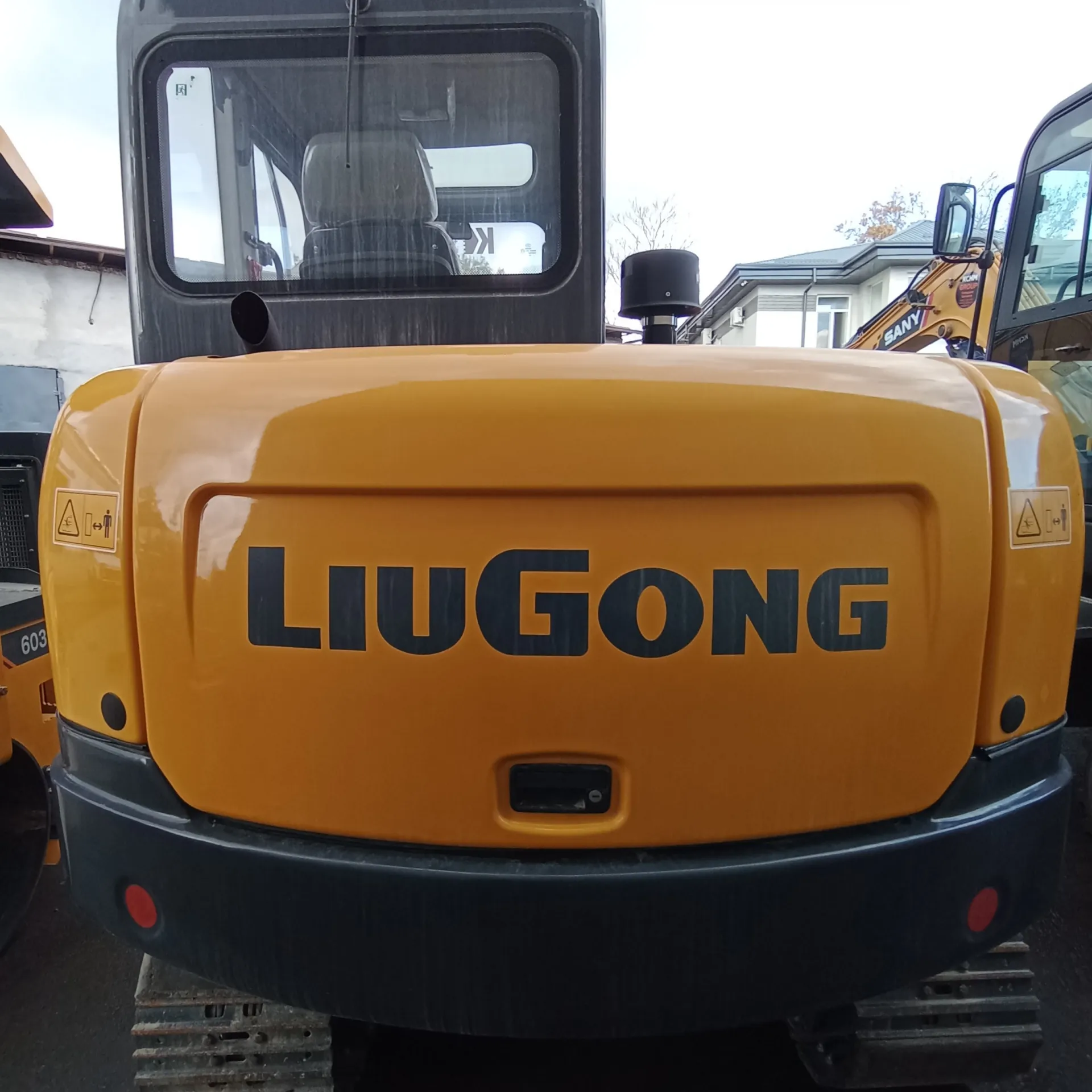 Mini ekskavator gusenitsali LiuGong 906E#3