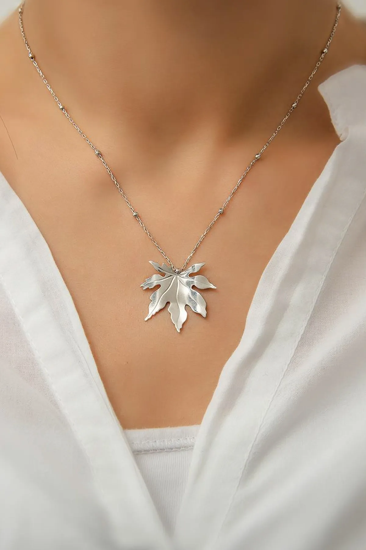 Серебряное ожерелье, модель: листок p409 Larin Silver#2