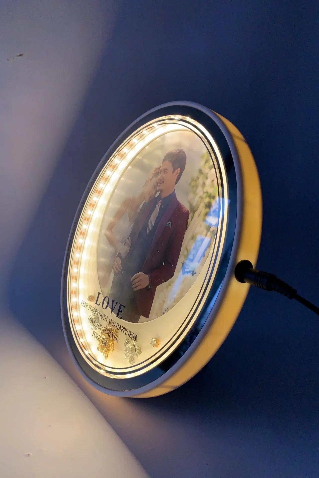 Фоторамка-зеркало с подсветкой magic photo mirror 2 в 1 sk025 SHK Gift круглый#2