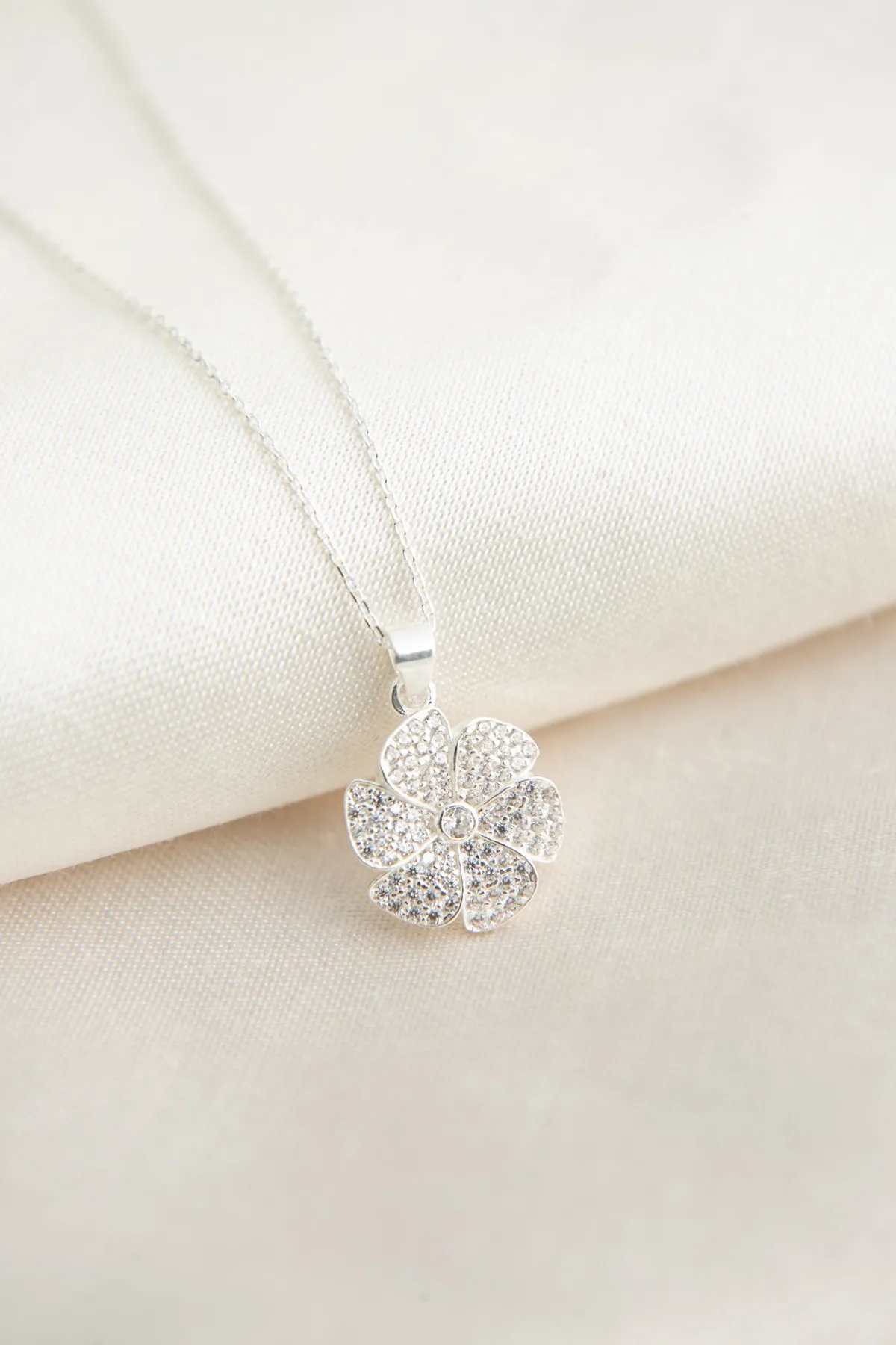 Женское серебряное ожерелье, модель: цветок fa182406 Larin Silver#3