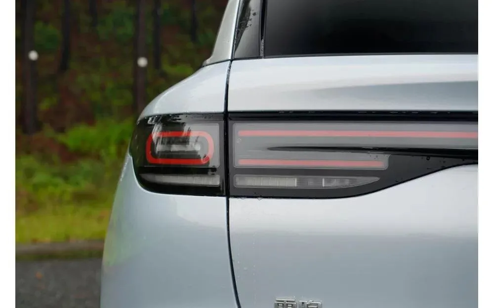 Leapmotor S11 Premium Edition elektr avtomobili#10