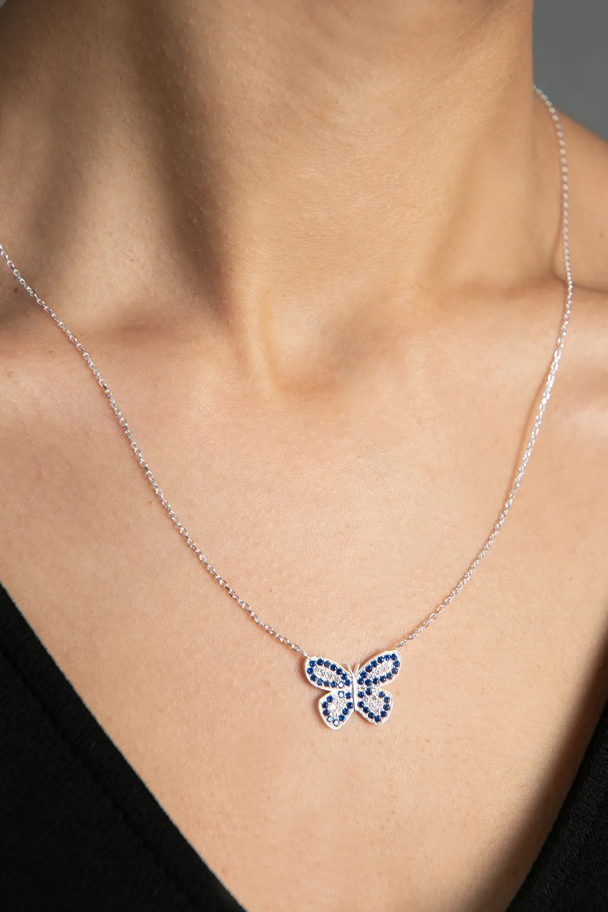 Kumush marjon, modeli: butterfly fa182600 Larin Silver#3