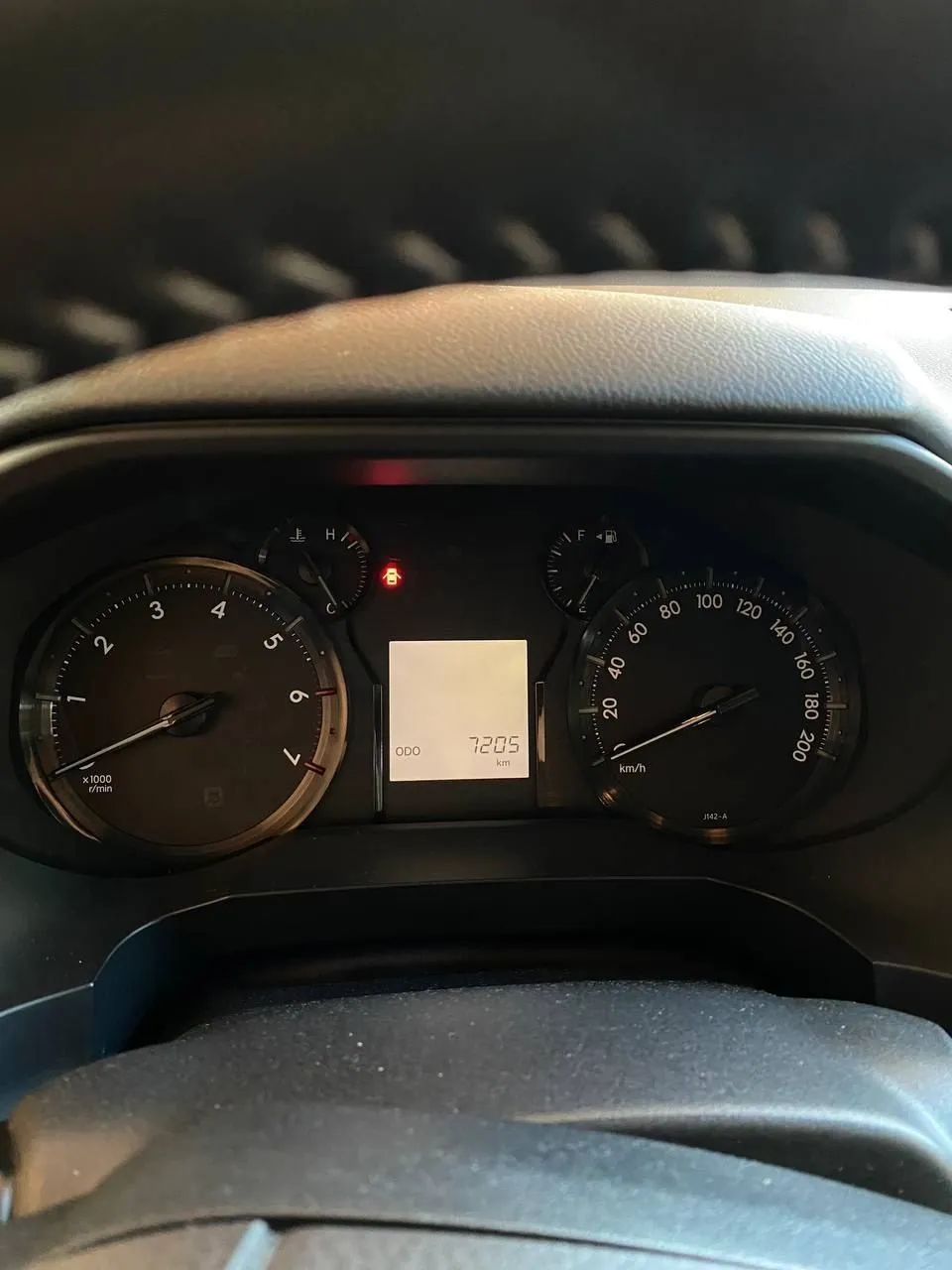 Электромобиль Toyota Land Cruiser 2019#8