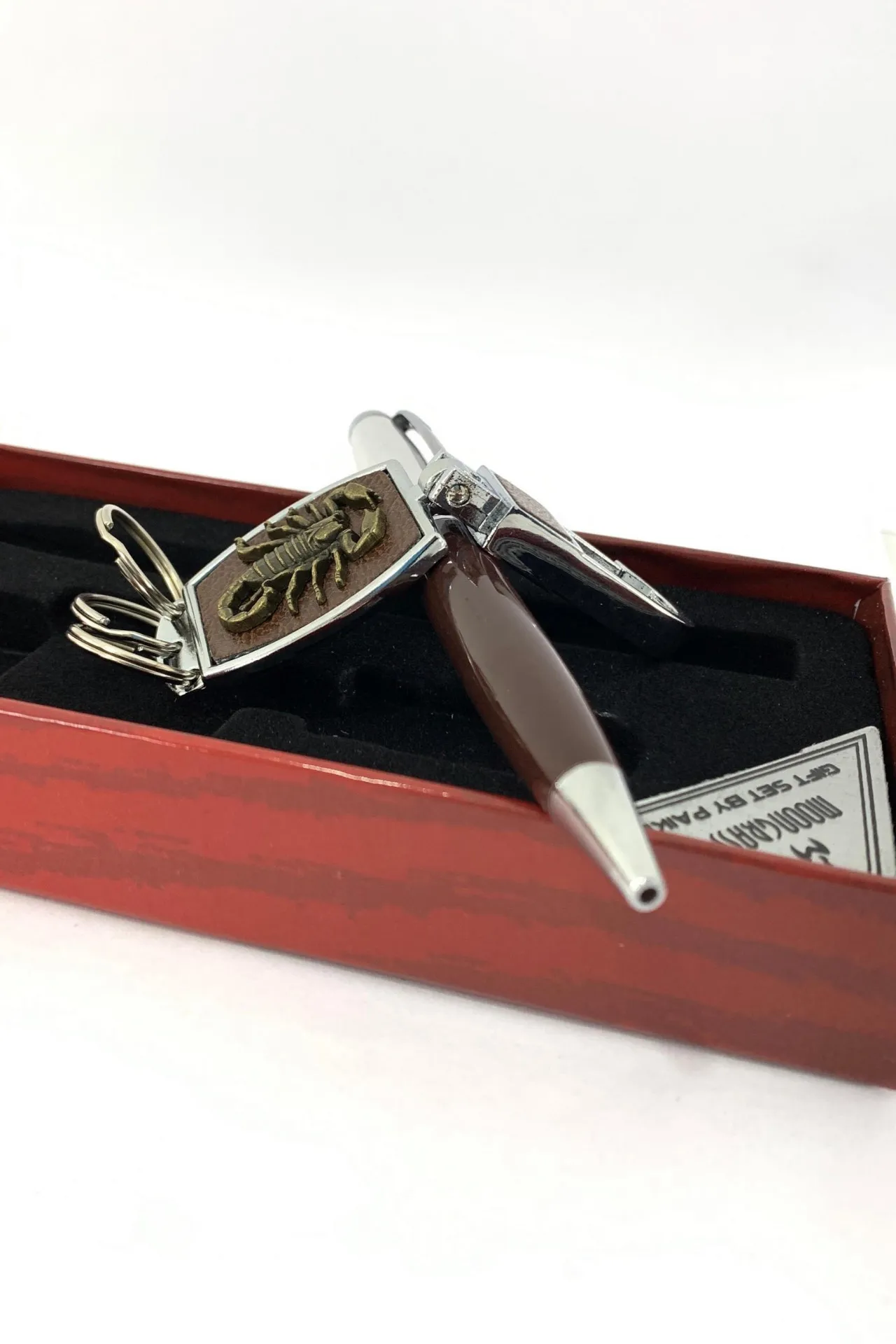 Подарочный набор - брелок, ручка, скорпион a023 SHK Gift#2