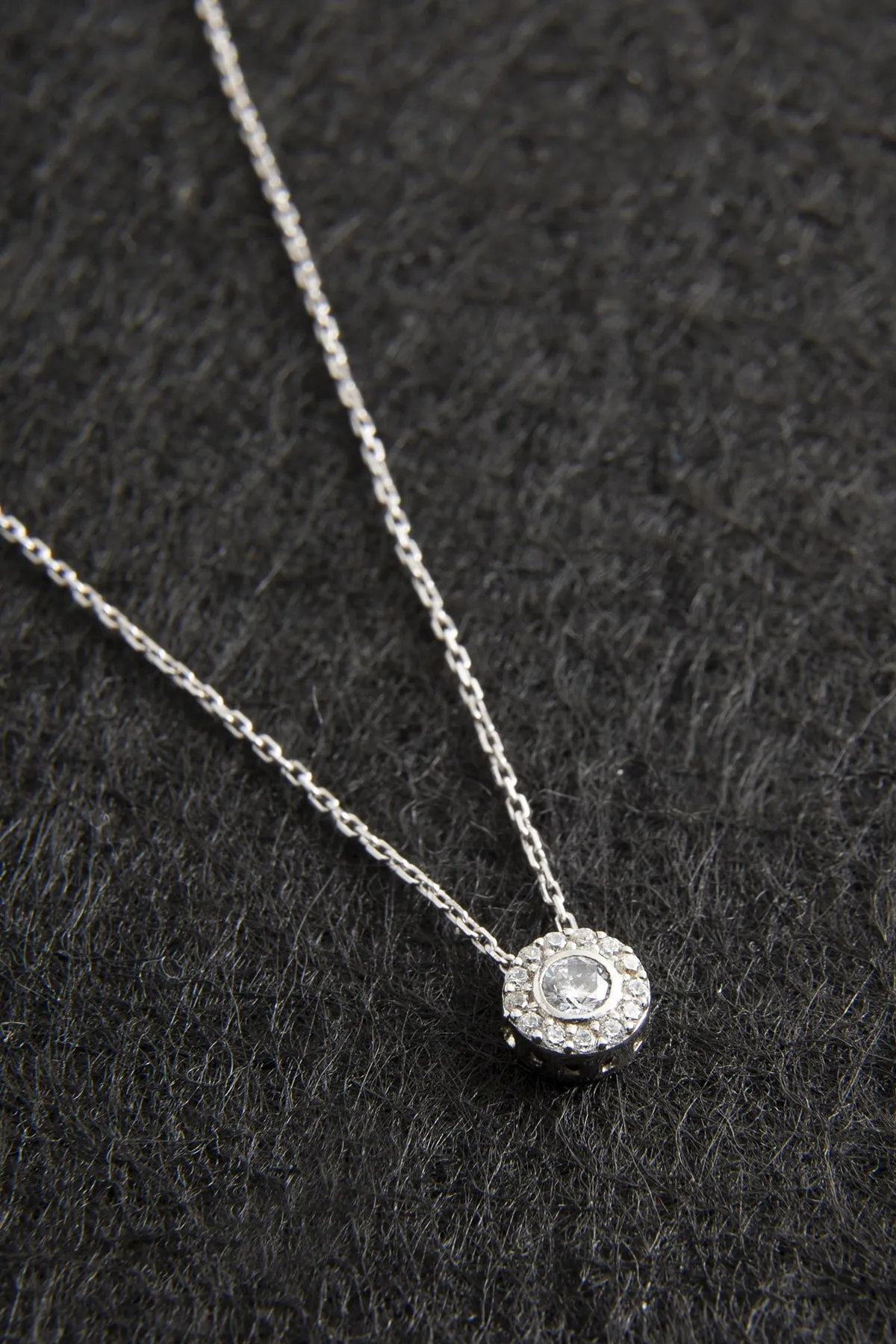 Серебряное ожерелье с одним камнем p2060 Larin Silver#2