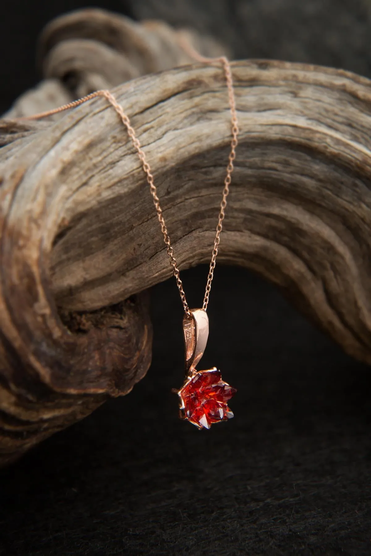 Серебряное ожерелье, модель: цветок лотоса с красным камнем pp3267 Larin Silver#1