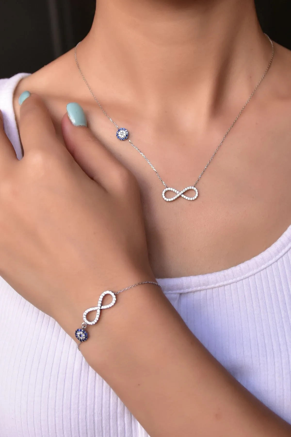 Женское ожерелье-браслет с камушком от сглаза и бесконечным кулоном uvps600082 Larin Silver#1