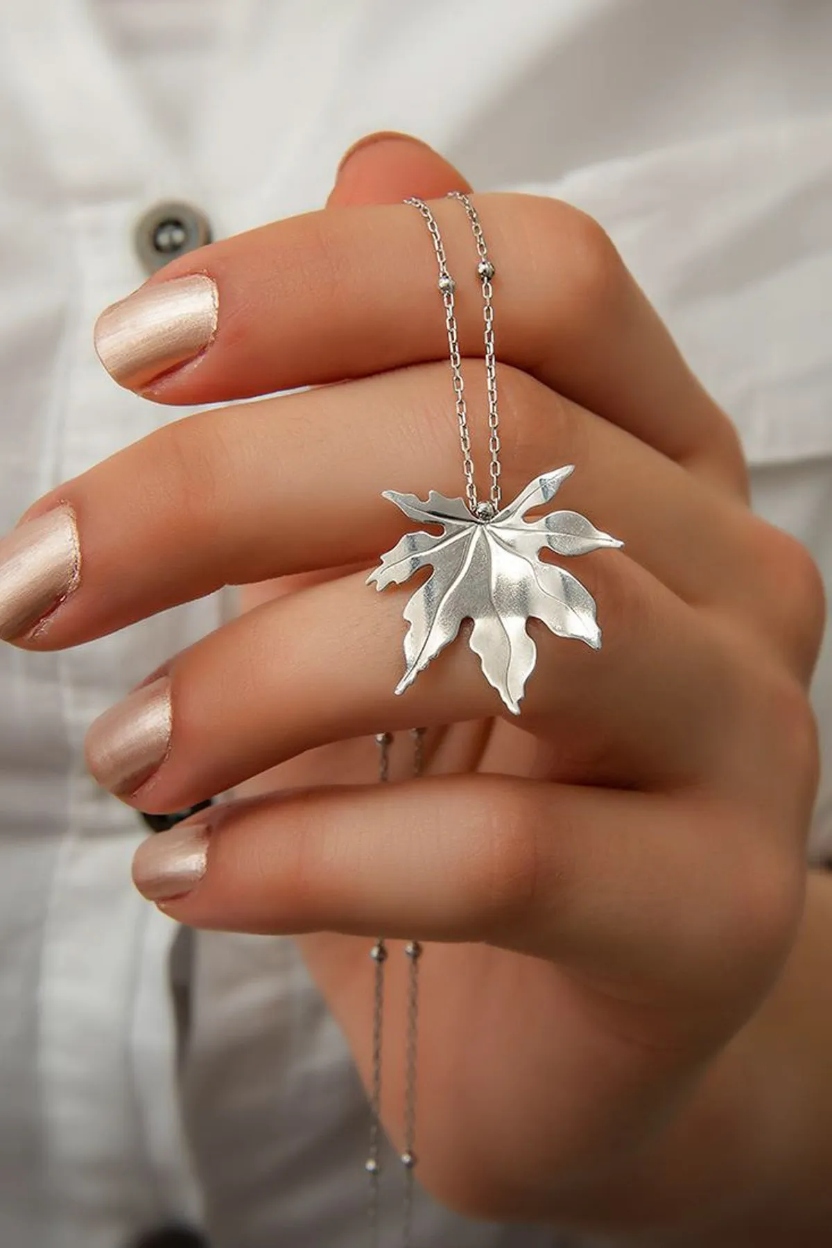 Серебряное ожерелье, модель: листок p409 Larin Silver#1
