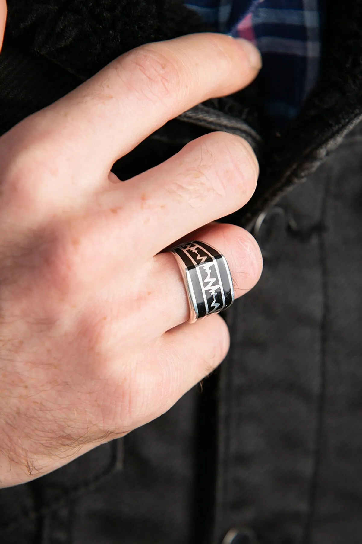 Мужское кольцо - сердцебиение (серебро) elkmd50130 Larin Silver#1