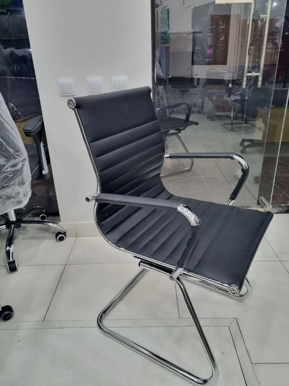Офисные кресла делгадо визитор#1