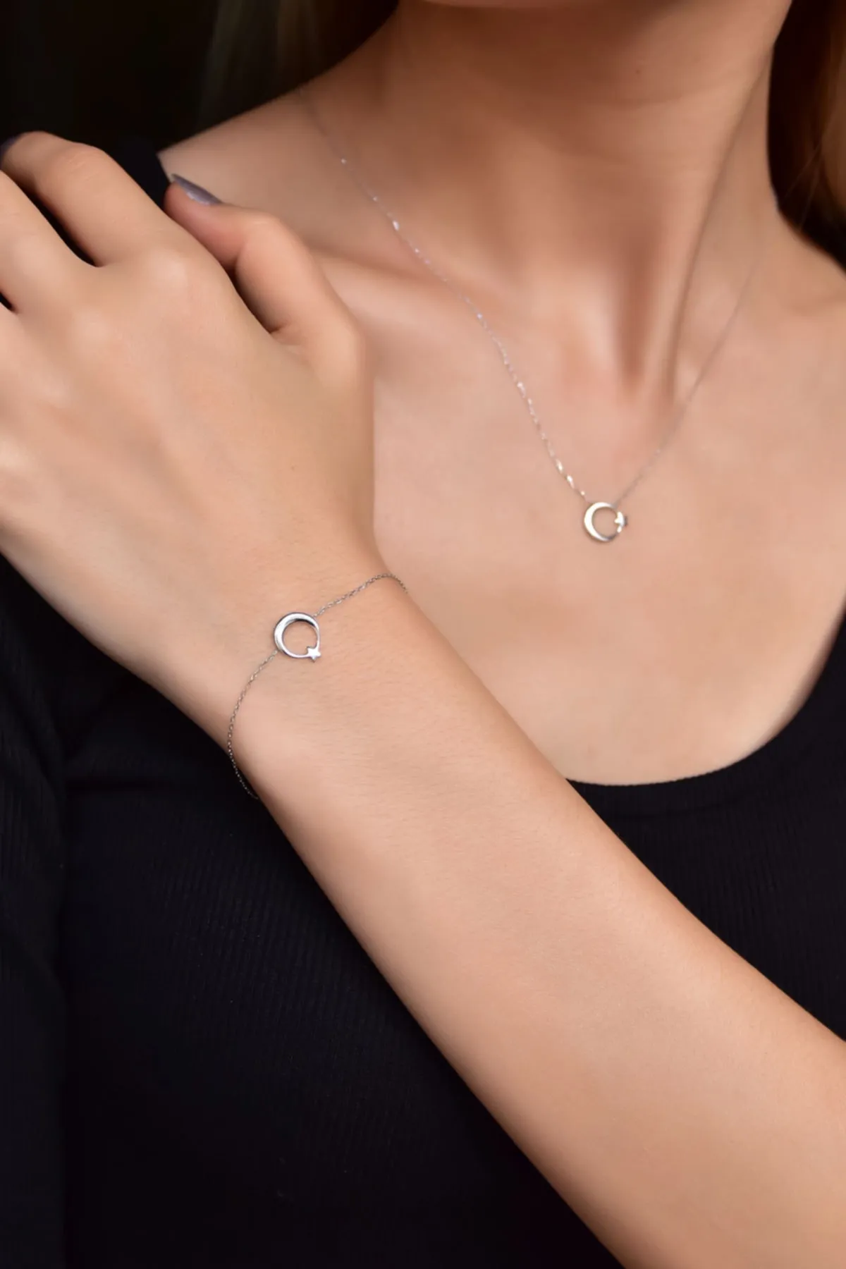 Ожерелье и браслет - луна со звездой (серебро) с родиевым покрытием uvpts600044 Larin Silver#1
