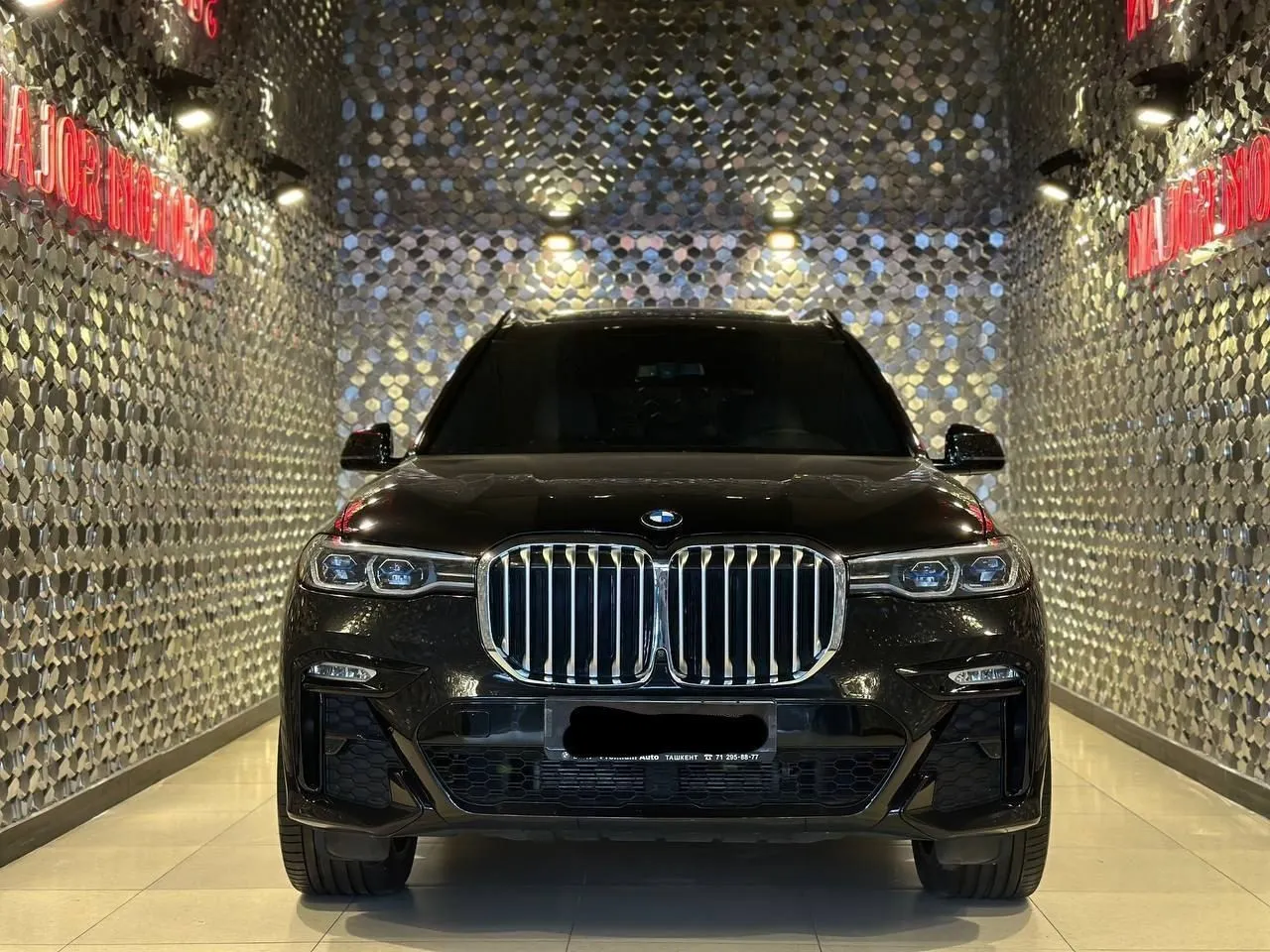 Электромобиль BMW X7 2019#1