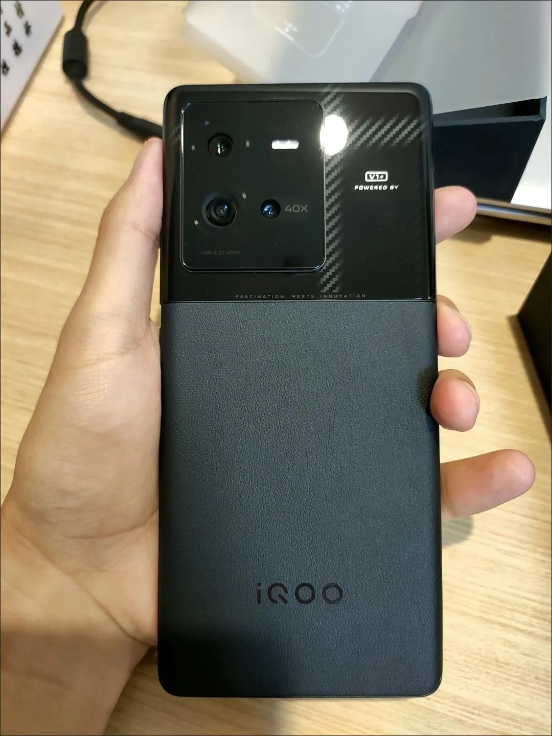 Смартфон Vivo iQOO 10 Pro 8/256GB#1
