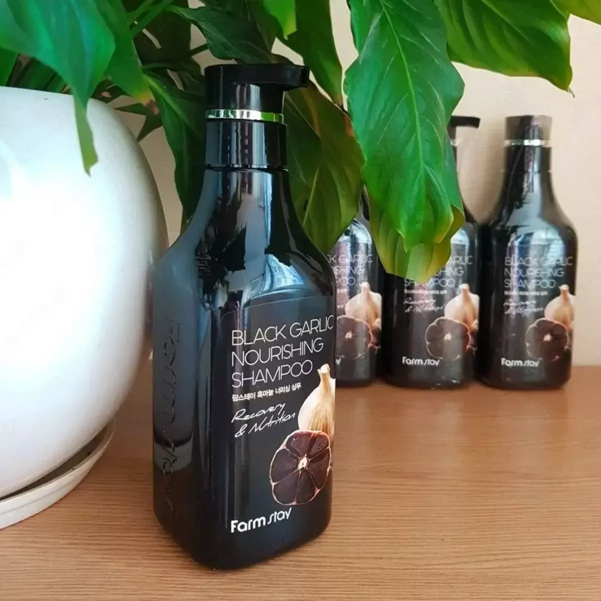 Шампунь 'Farm Stay Black Garlic Nourishing Shampoo' с экстрактом черного чеснока, 530мл#1