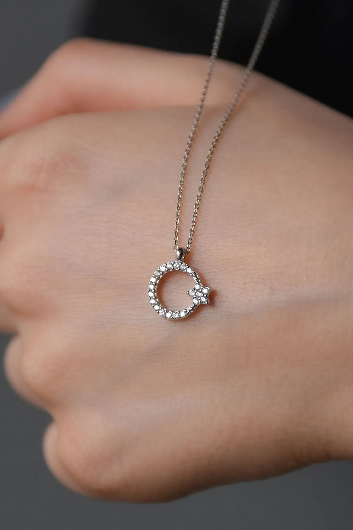 Женское серебряное ожерелье с камнями, модель: луна со звездочкой tyc00217682774 Larin Silver#1