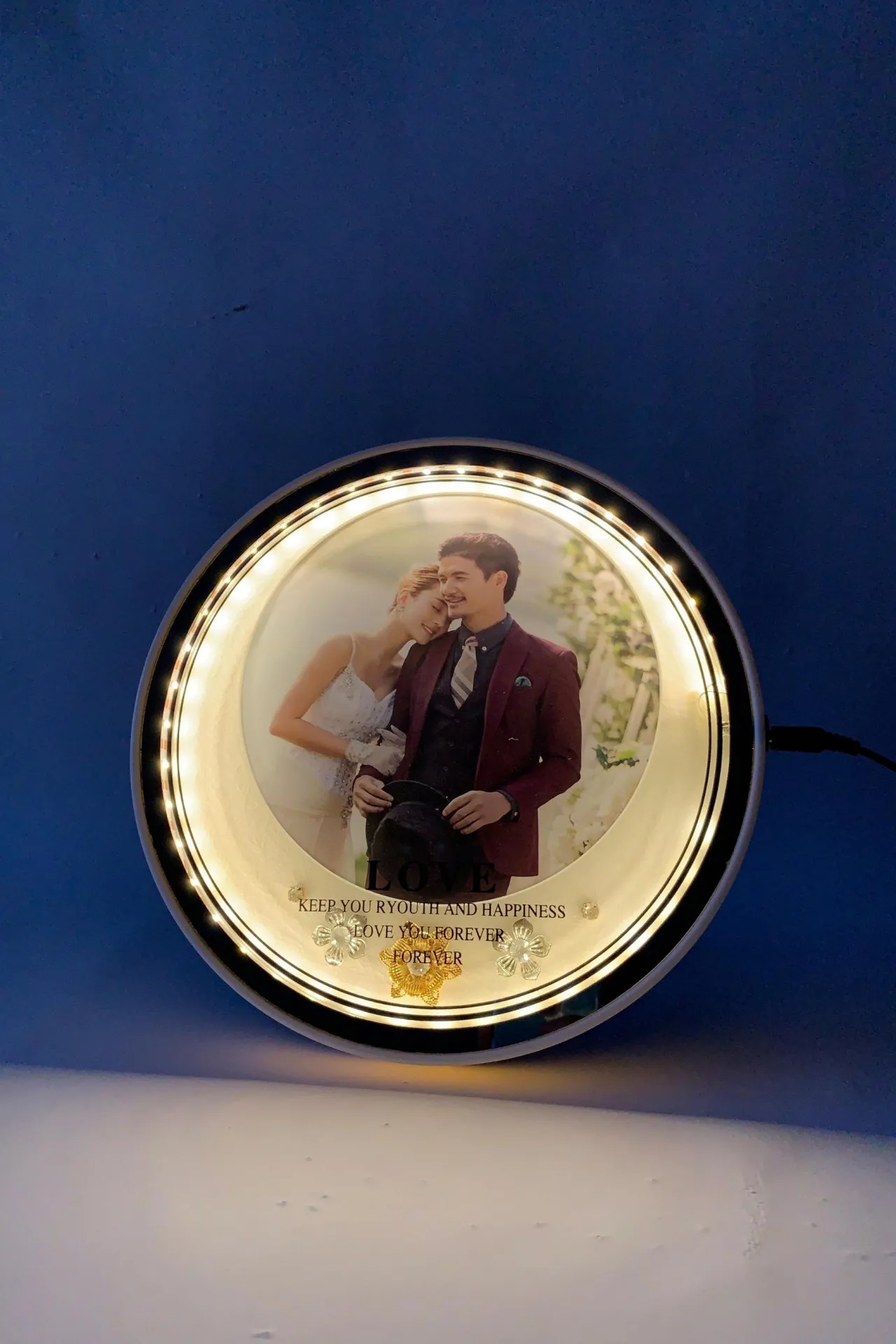 Фоторамка-зеркало с подсветкой magic photo mirror 2 в 1 sk025 SHK Gift круглый#1