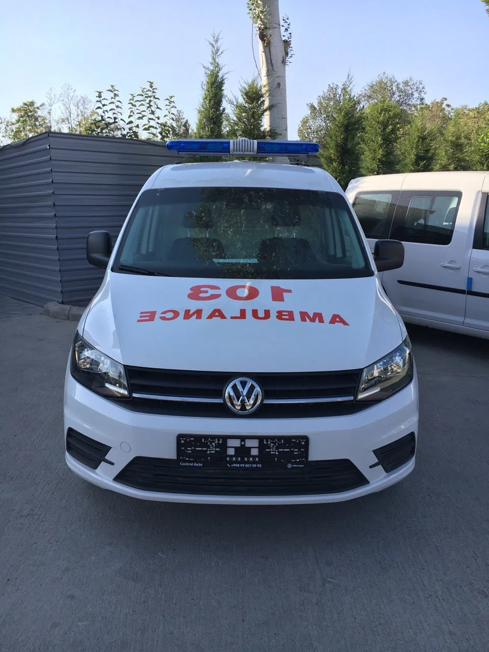Volkswagen Caddy Ambulance   Легковой Автомобиль Фольксваген  Скорой Помощи#1