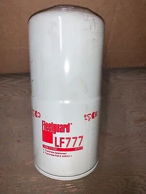 Масляный фильтр Fleetguard LF777#1