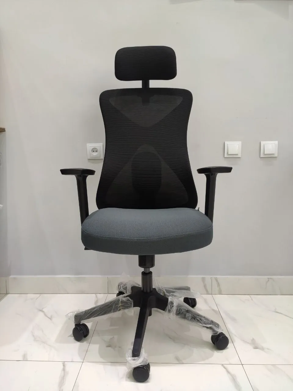Офисные сеточные кресло для руководителя и персонала#1