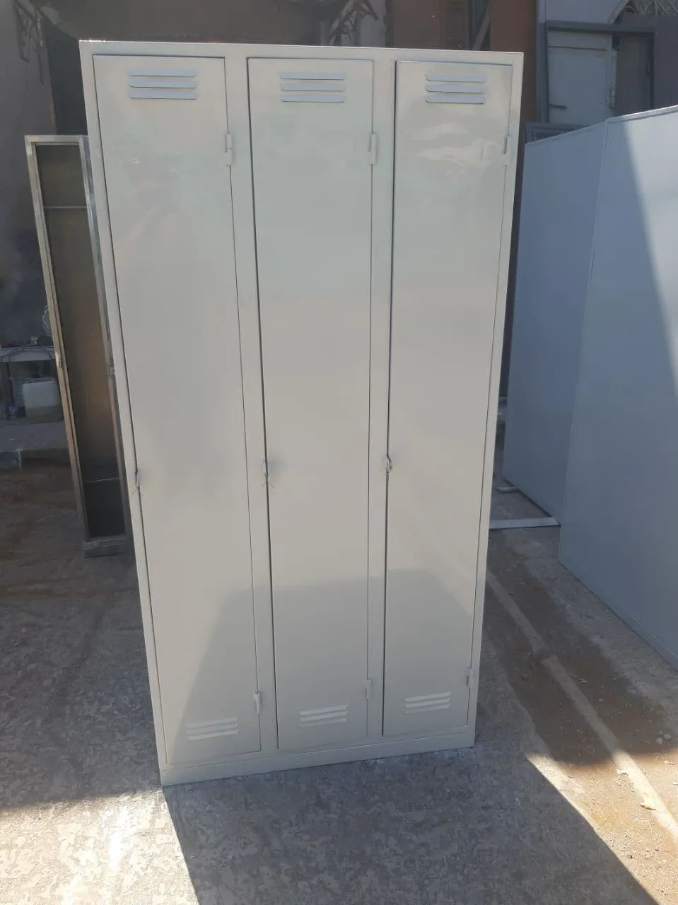 Шкаф 3х дверный 1800х435×900#1