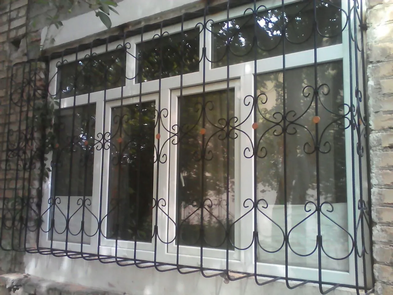 изготовление решеток на окна и балконных.ограды навесы#5