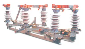 Разъединители наружной установки горизонтально-поворотного типа, напряжением 35 kV серии РДЗ-35#1