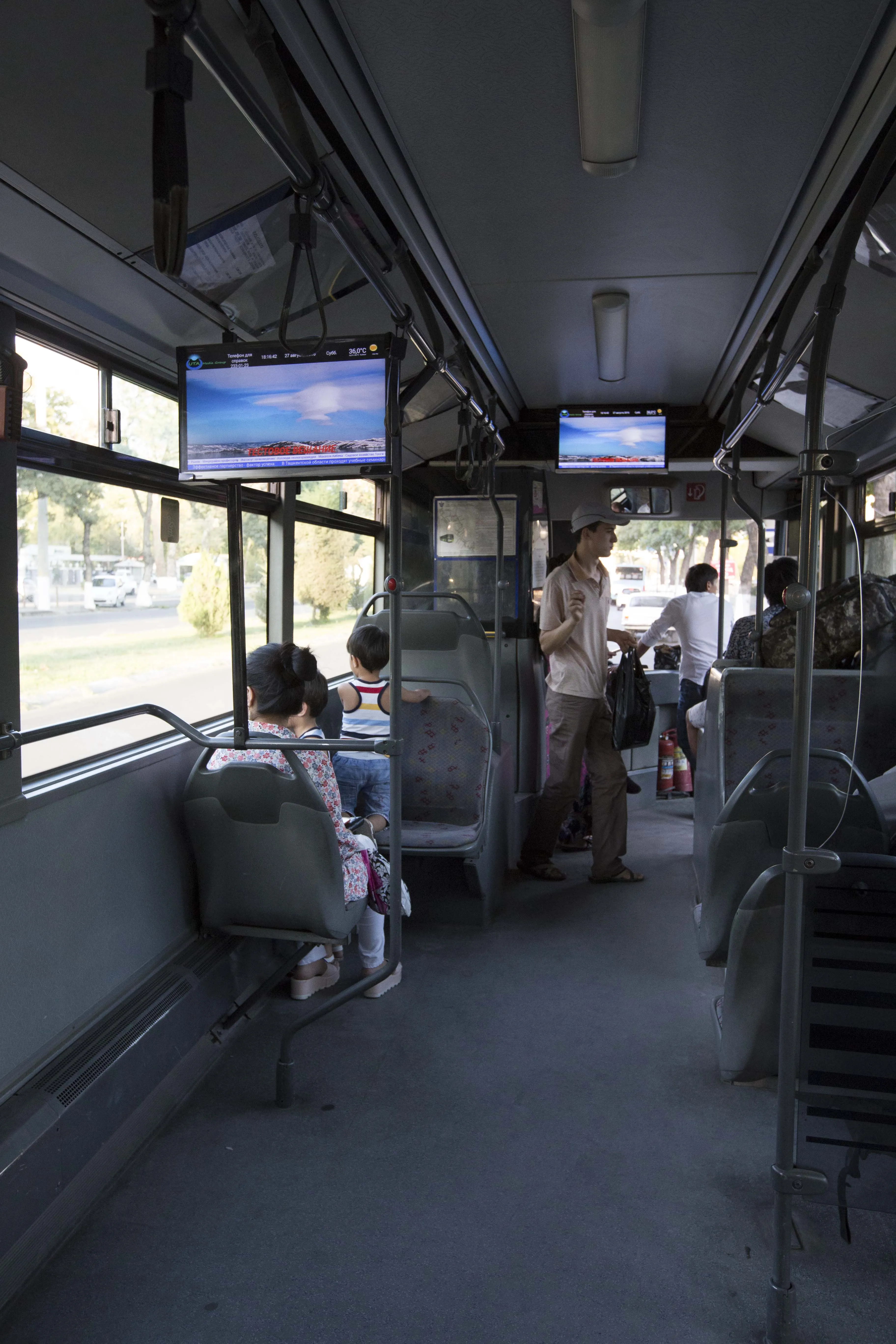 Реклама на ТВ в автобусах#1