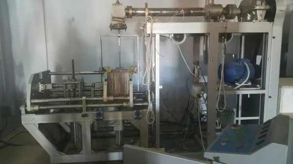 Оборудование по производству полиэтиленовых труб и канистр#3