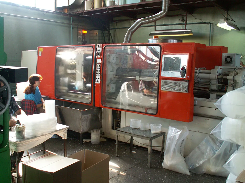 Производство изделий из полимеров методом литья под давлением c 2000 года.#2