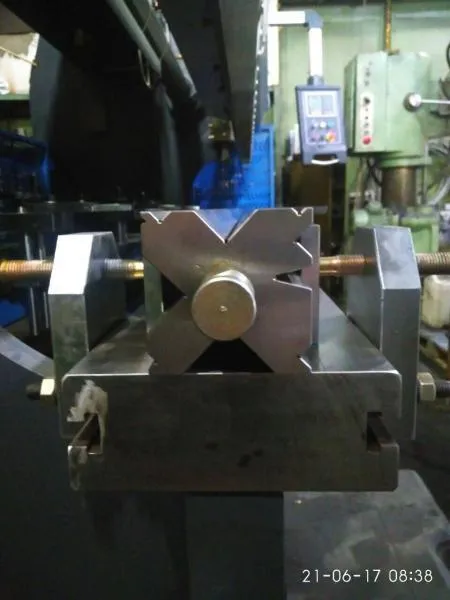 Оборудование для изгиба металла с помощью гидравлика#3