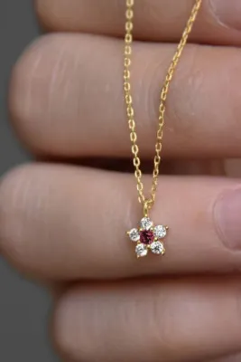 Серебряное ожерелье, модель: красный каменный цветок pp4020 Larin Silver