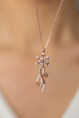 Женское серебряное ожерелье, модель: снежинка и вечность elkslvr2027r Larin Silver