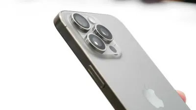 Смартфон Apple iPhone 15 11/64GB