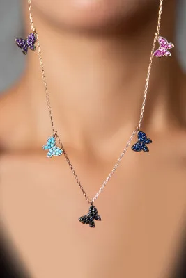 Серебряное ожерелье, модель: бабочка c разноцветными камушкaми pp3764 Larin Silver