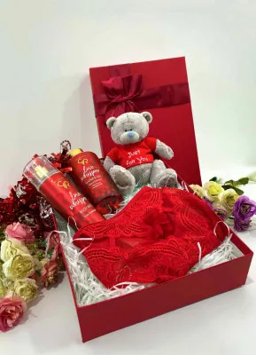Подарочный набор - мишка тедди, спрей для тела, гель для душа, vanilya secret трусы, подарочная коробка n0216 SHK Gift