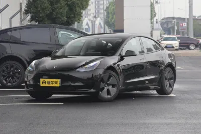 Tesla Model 3 Performance Edition elektromobili